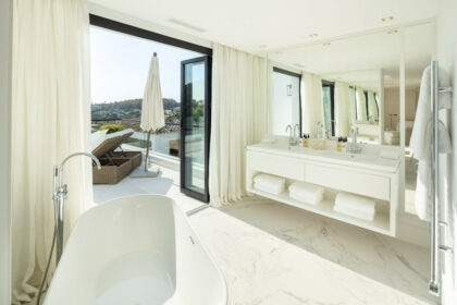 c31da5e7c3cc2f94938faeed0acfceba - 23