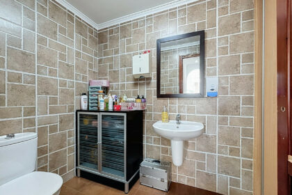 c3f06d423b6459e1f8ba0feb6cec10bc - 24