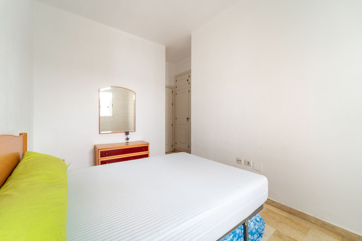 c52e41cc42158ce72feb64091f53d7e9 - 16