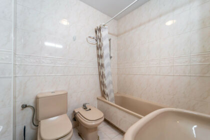 c52e41cc42158ce72feb64091f53d7e9 - 18