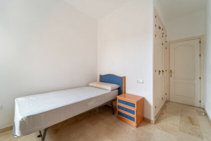 c52e41cc42158ce72feb64091f53d7e9 - 20