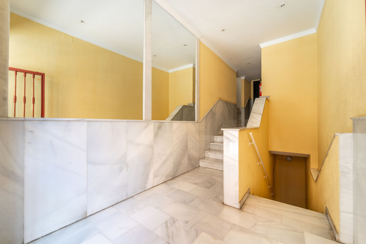 c52e41cc42158ce72feb64091f53d7e9 - 23