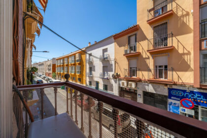 c52e41cc42158ce72feb64091f53d7e9 - 9