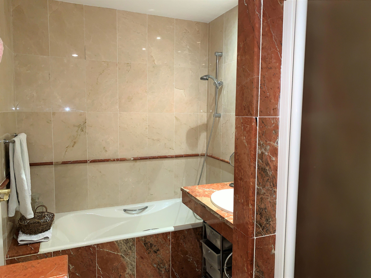 c63b4489fb48a9b119877f7fbf09b8ac - 7