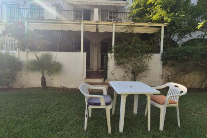 c72ff1fd795f205aea0e7a2435c39203 - 14