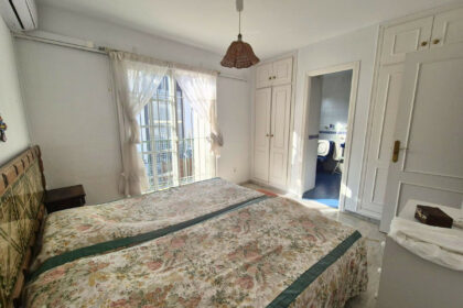 c72ff1fd795f205aea0e7a2435c39203 - 18