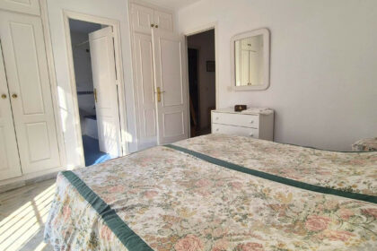 c72ff1fd795f205aea0e7a2435c39203 - 19