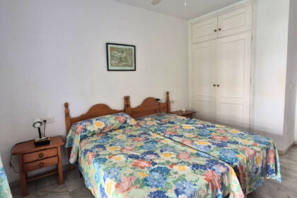 c72ff1fd795f205aea0e7a2435c39203 - 26