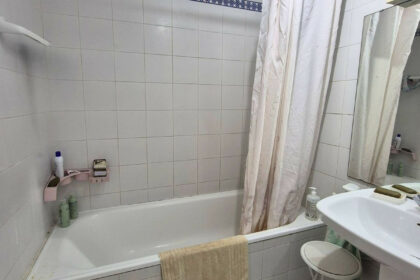 c72ff1fd795f205aea0e7a2435c39203 - 27