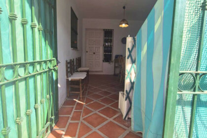 c72ff1fd795f205aea0e7a2435c39203 - 3