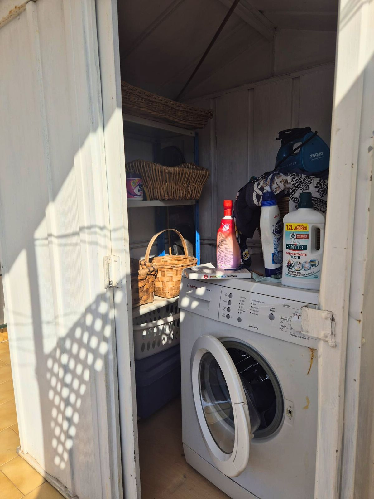 c72ff1fd795f205aea0e7a2435c39203 - 43