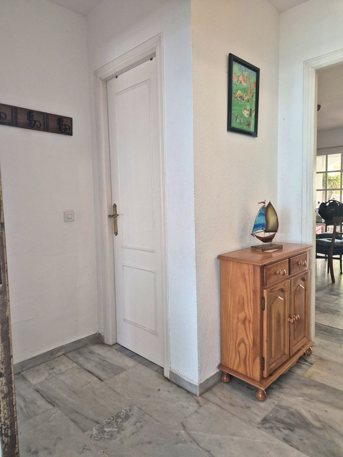 c72ff1fd795f205aea0e7a2435c39203 - 7