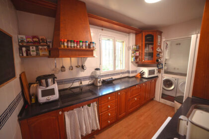 c78cda8e494f515e815812a645671f04 - 4