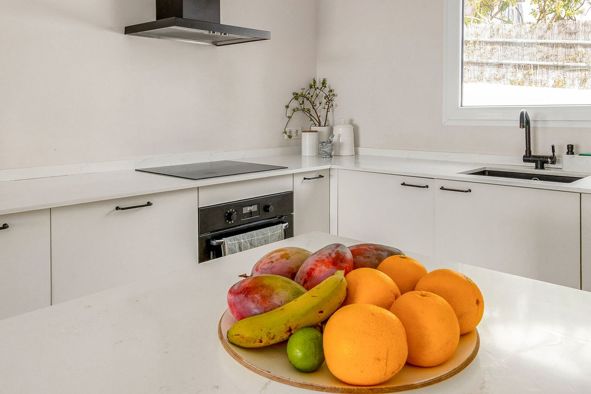 c79630de16161d9ce2680d14e500ea12 - 13