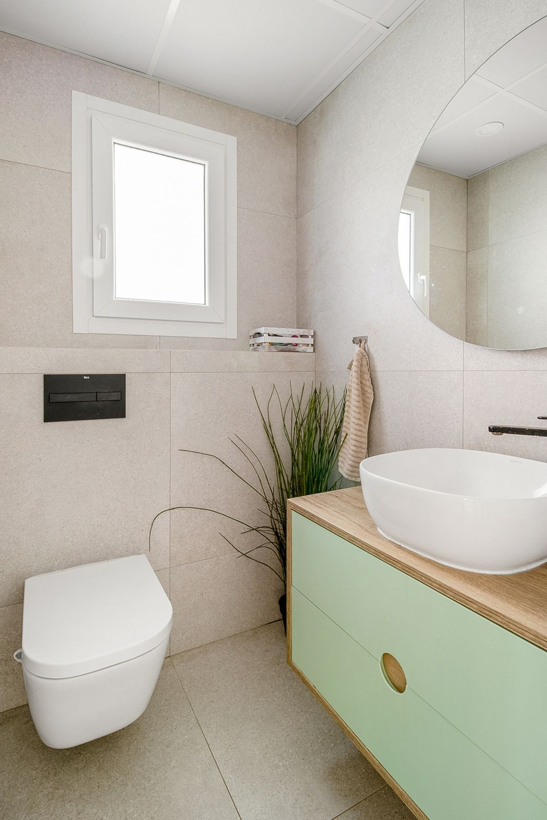 c79630de16161d9ce2680d14e500ea12 - 23