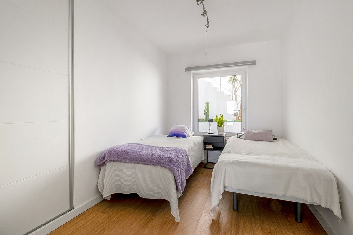 c79630de16161d9ce2680d14e500ea12 - 34