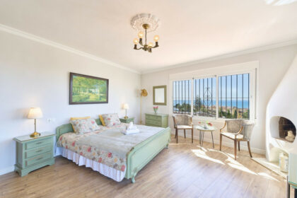 c7bf9ec6e8ad75dd92e25422503c4382 - 15