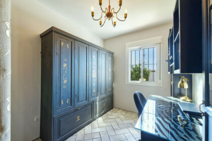 c7bf9ec6e8ad75dd92e25422503c4382 - 23