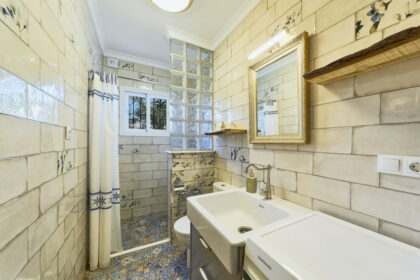 c7bf9ec6e8ad75dd92e25422503c4382 - 25