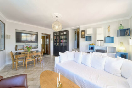 c7bf9ec6e8ad75dd92e25422503c4382 - 9