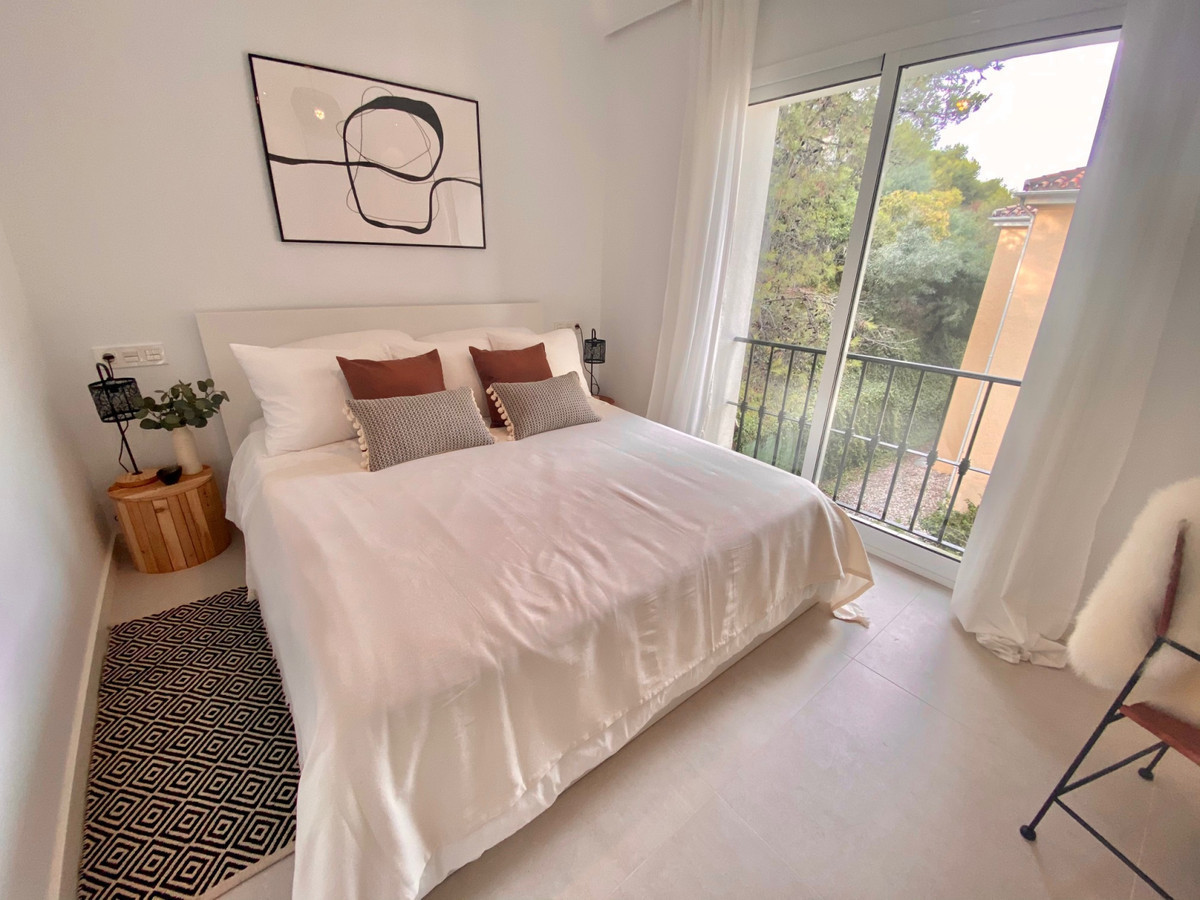 c7c70412b0478fc0e4687ccf49b0086d - 10