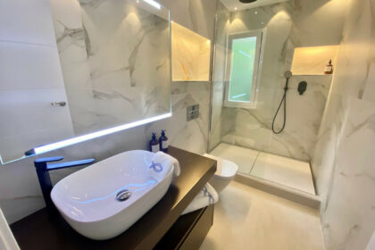 c7c70412b0478fc0e4687ccf49b0086d - 11