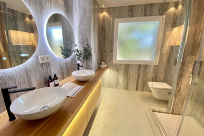 c7c70412b0478fc0e4687ccf49b0086d - 13