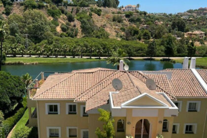 c7c70412b0478fc0e4687ccf49b0086d - 17