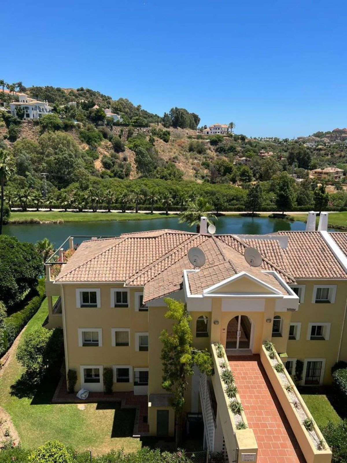 c7c70412b0478fc0e4687ccf49b0086d - 17