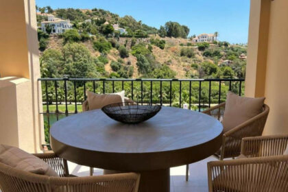 c7c70412b0478fc0e4687ccf49b0086d - 19