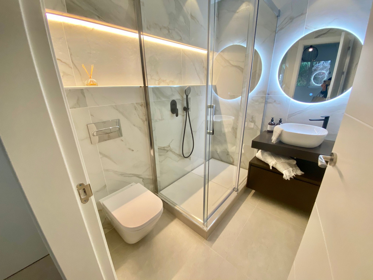 c7c70412b0478fc0e4687ccf49b0086d - 9