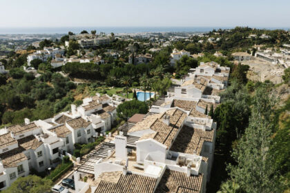 c8e2116f7edaa0e8902602f057792d35 - 26