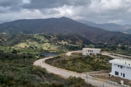 c946518c983a55b6b9fae612ec829f5f - 1