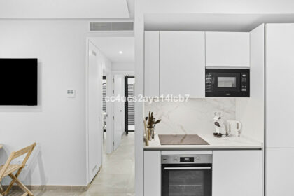 cb637608ee6c3ece16d84f8887225239 - 1