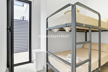 cb637608ee6c3ece16d84f8887225239 - 12