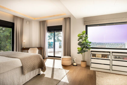 cb9268fa60e8e3f81c73b3a09d745df5 - 13