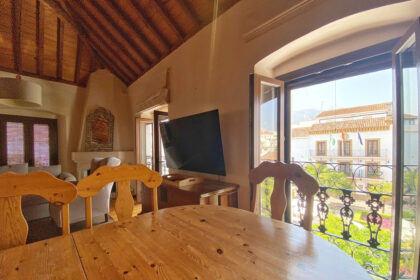 cb9b4f0f68b41af460675a238abaff69 - 10