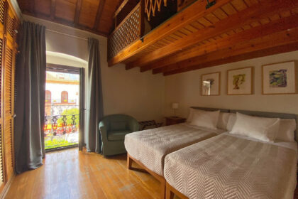 cb9b4f0f68b41af460675a238abaff69 - 13