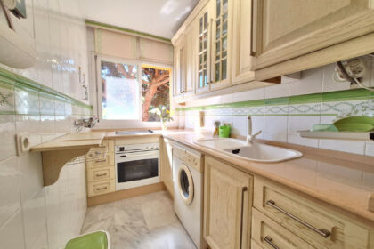 cc1eb15702ebe4186ac1604e696d7684 - 17