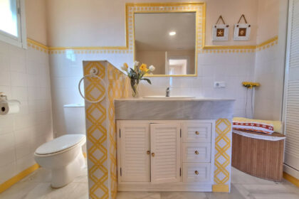 cc1eb15702ebe4186ac1604e696d7684 - 24