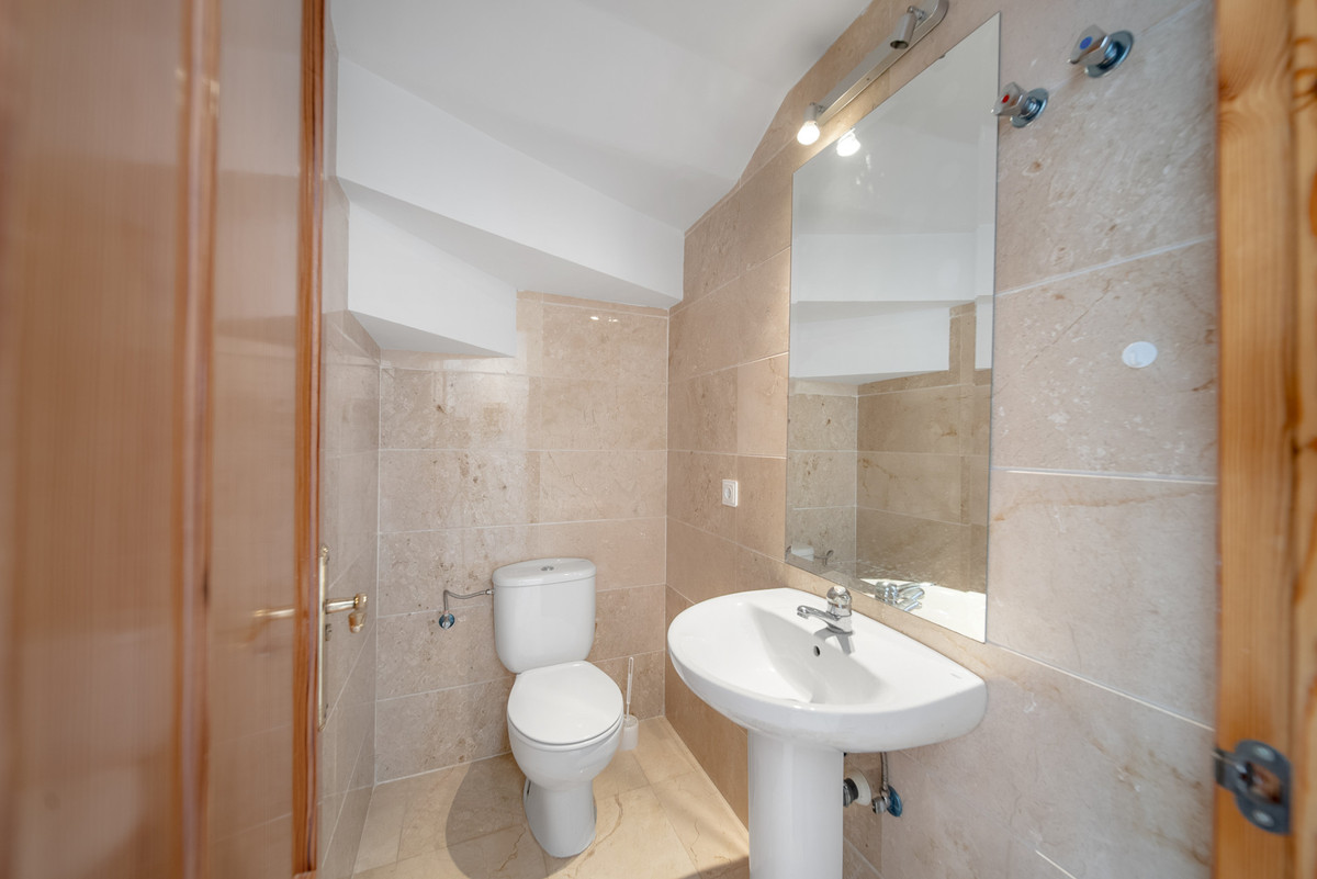 ccb46f44b1cc2e6877883860b719a11c - 22