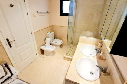 cd36c9c626f4ac28857b11ce70ecd265 - 21