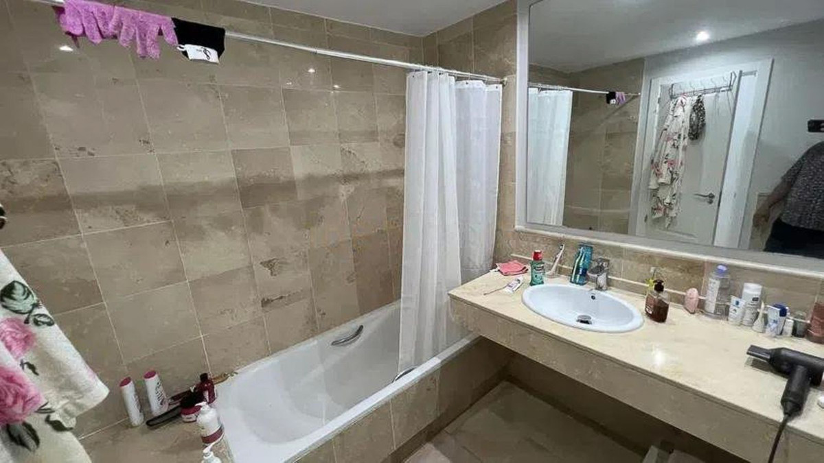 cd6cc9aade7451d812fda4028eaa7d79 - 12