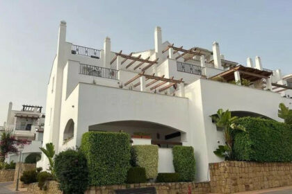 cd6cc9aade7451d812fda4028eaa7d79 - 18