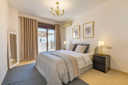 ce2abdf28af376db9b4c6fcffec730a8 - 14