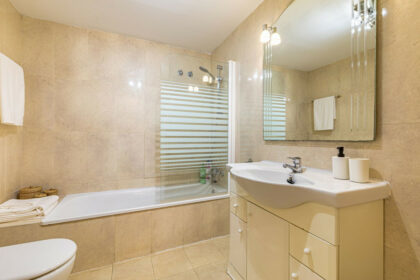 ce2abdf28af376db9b4c6fcffec730a8 - 16