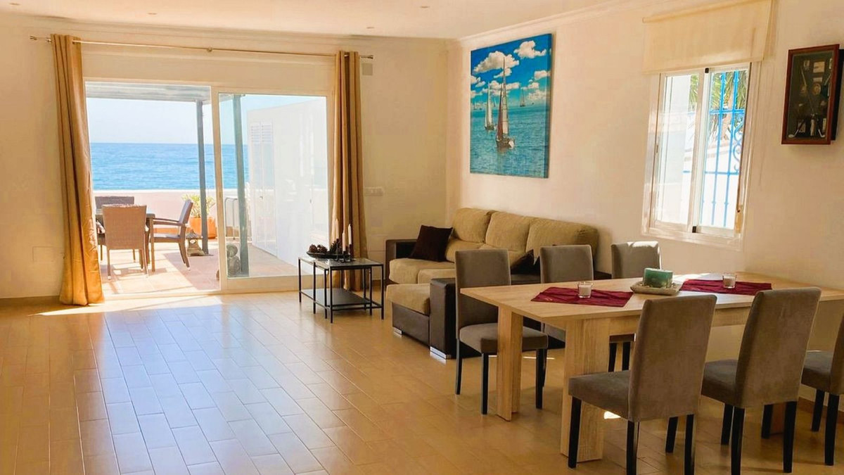 ce39c81eb5cd5d74cccd95f040d4706e - 11