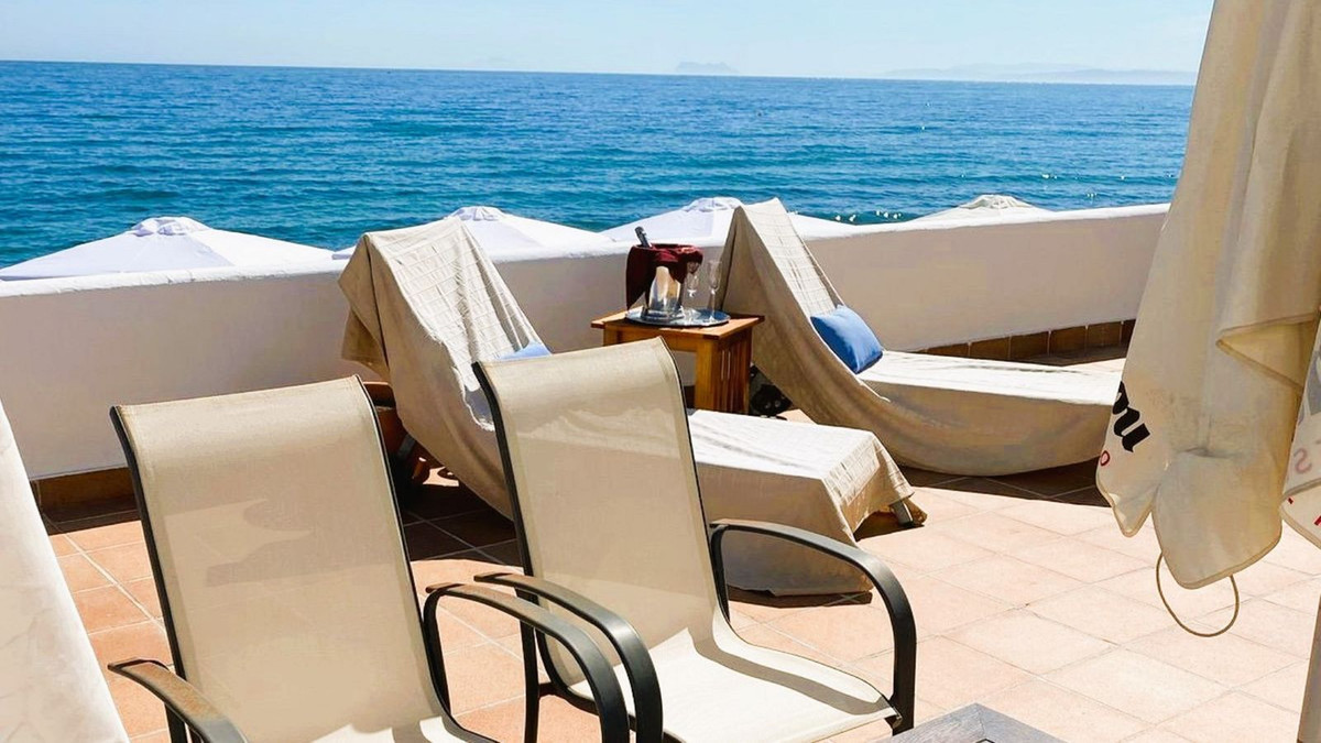 ce39c81eb5cd5d74cccd95f040d4706e - 20