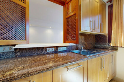 ce84625174a4811f224eb5263b4e5579 - 10