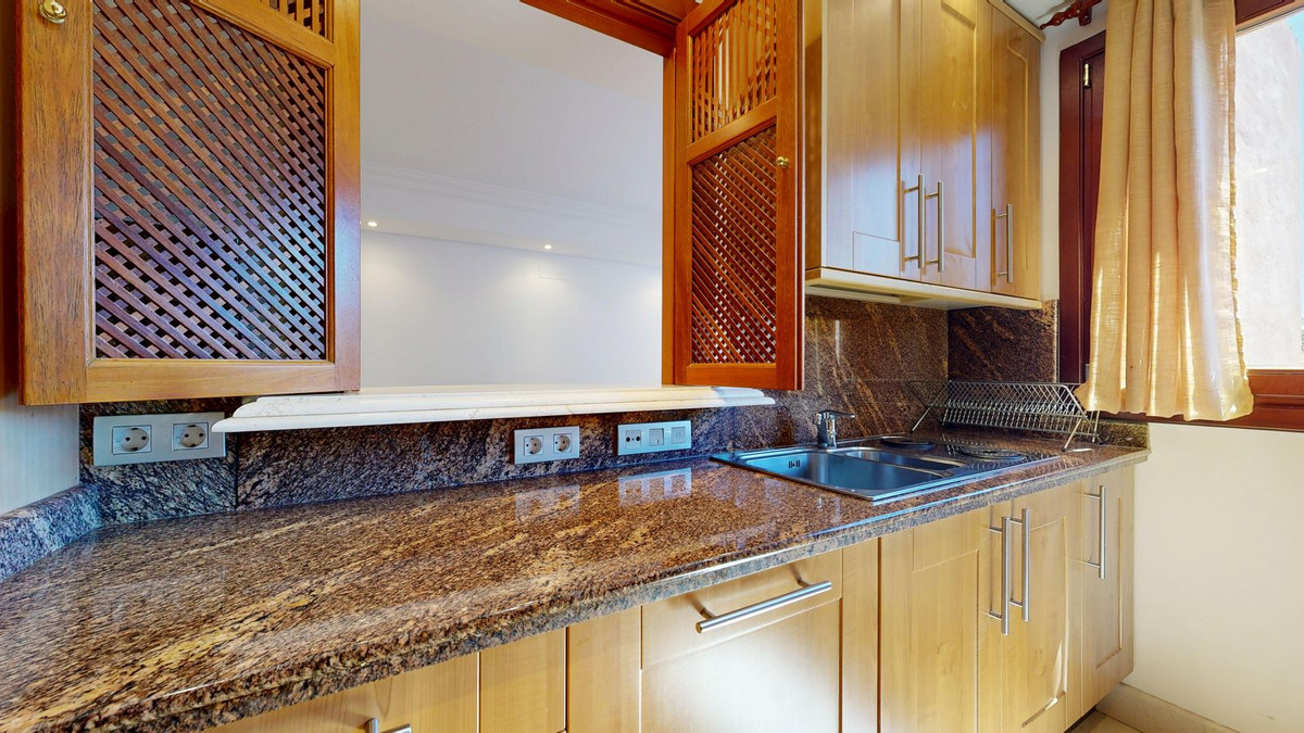 ce84625174a4811f224eb5263b4e5579 - 10